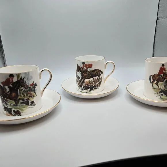 Vintage Royal Tuscan Tally-ho mini cups & saucers 3 in all - Picture 12 of 13